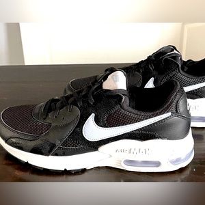 Nike AirMax Size 8.5 Women’s
